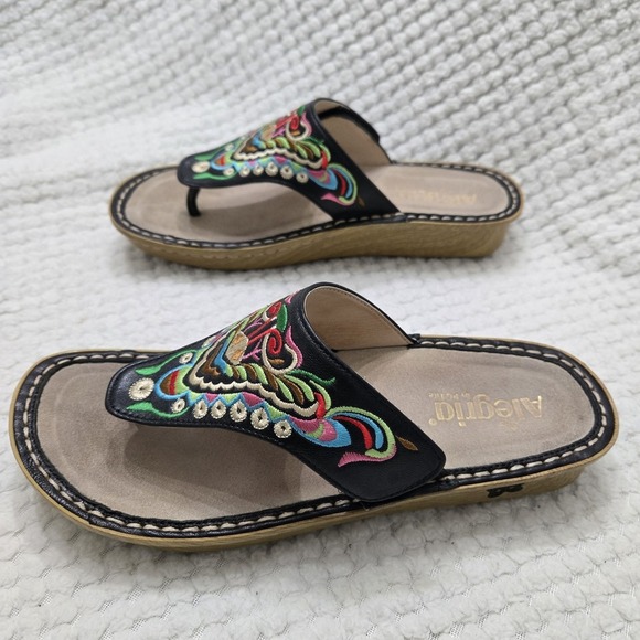 Alegria Van-259 Thong Sandal Womens Sz 39 US 8 Black Embroidered  Chrysalis Boho - Picture 3 of 7